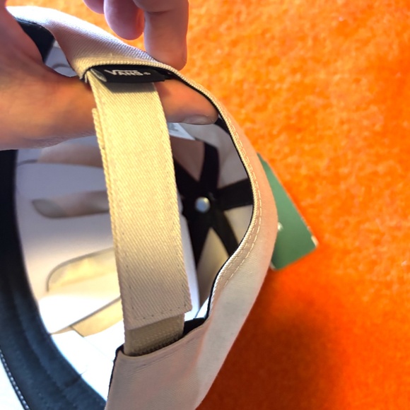 Vans unisex ivory cream beige cyclist cap hat NWT - Picture 7 of 8